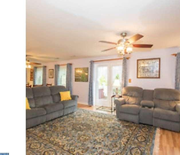 1st image of 4205 Eastview Ln #4205