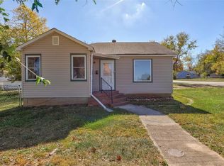 402 W Oak St, Desloge, MO 63601