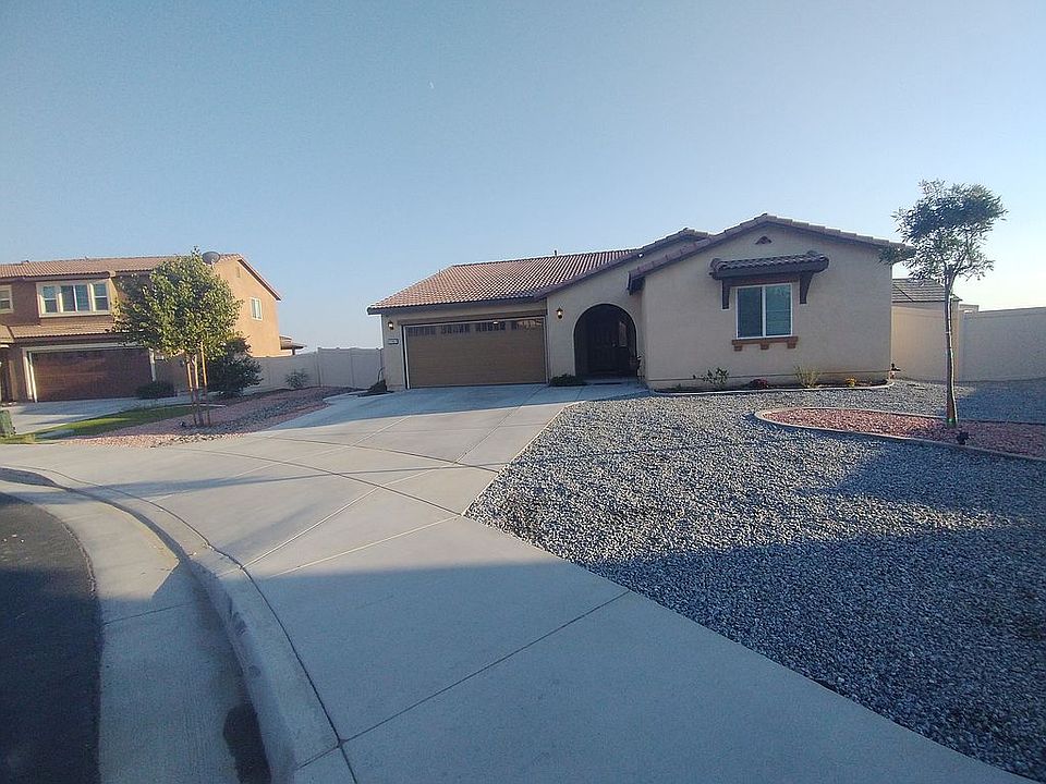 1st image of 1702 Broomwood Dr