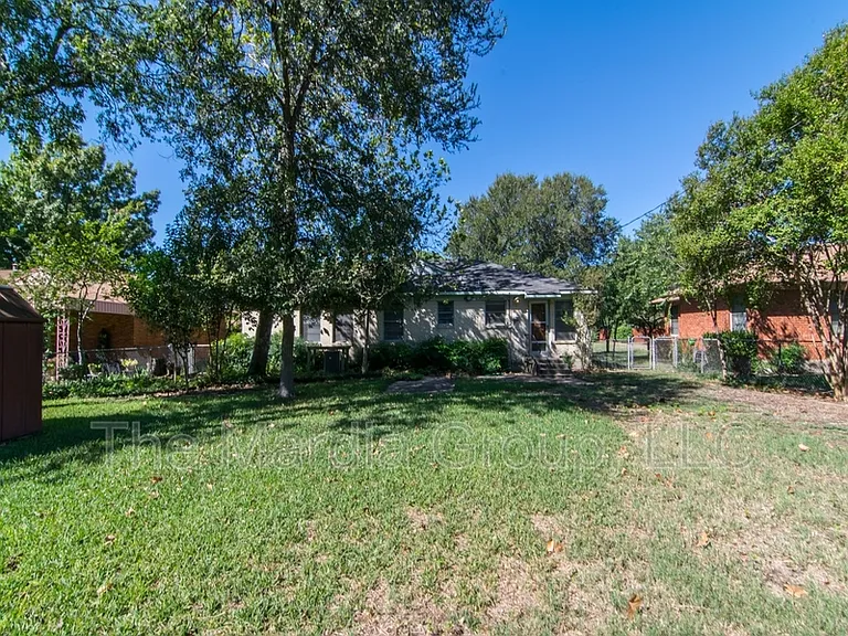 9302 Piper Ln — Photo 14