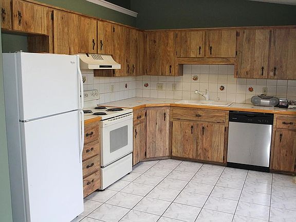 4th image of 781 Heaton Ave NW