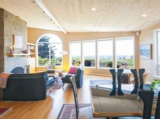 1020 Hillsdale St W, Tillamook, OR 97141