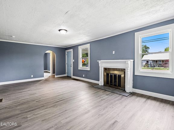 4th image of 308 Nash Rd