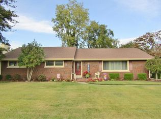 573 Bellcastle Rd, Lexington, KY 40505