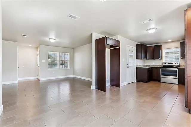 107 Tiemaker Rd — Photo 4