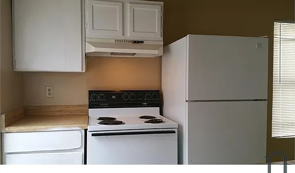 2 bed, 720 sqft, $1,000 — Photo 4