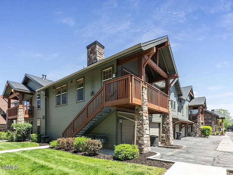 1653 Fox Hollow Ln #E — Photo 2
