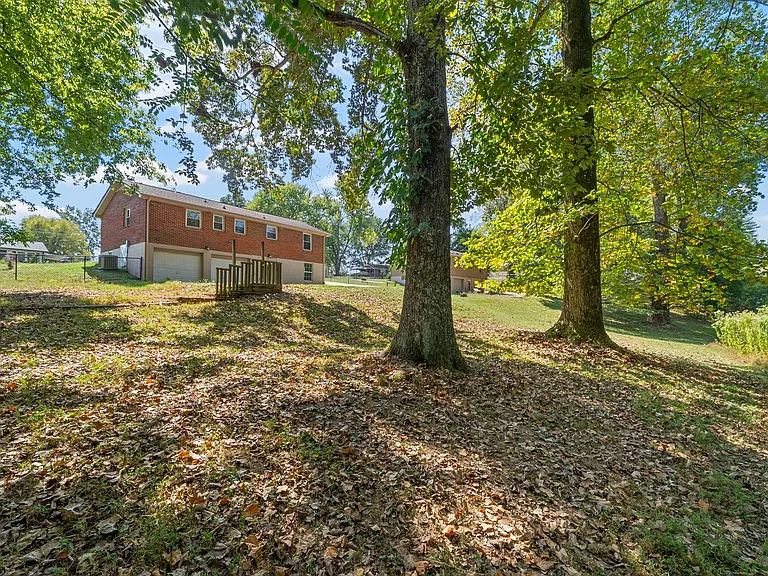 809 Pollard Rd — Photo 27