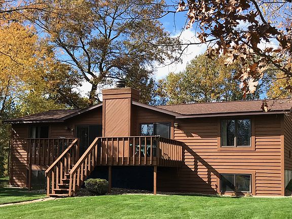 2nd image of 338 Somerset Ct