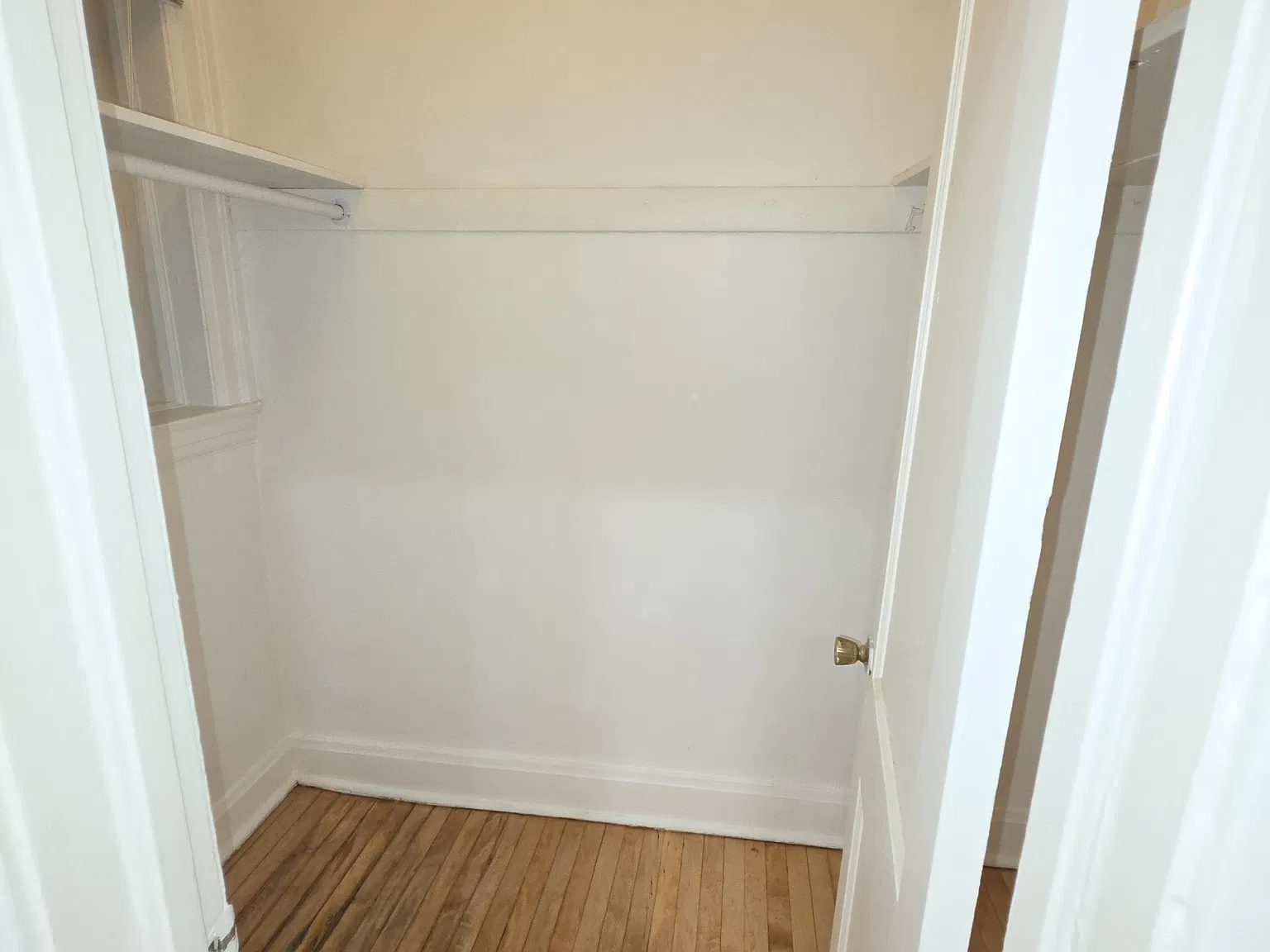 1733 N Kimball Ave — Photo 3
