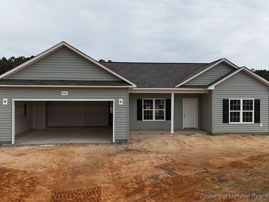 258 Orchard Ln, Parkton, NC 28371