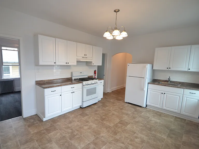 21 Walnut St #2 — Photo 11