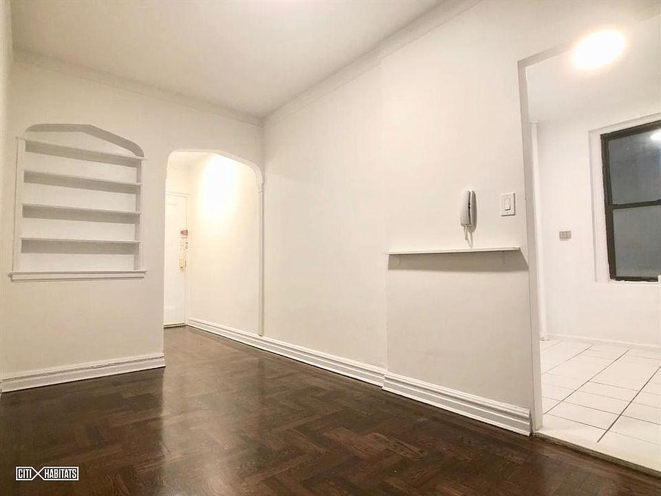 1st image of 4960 Broadway APT 4C