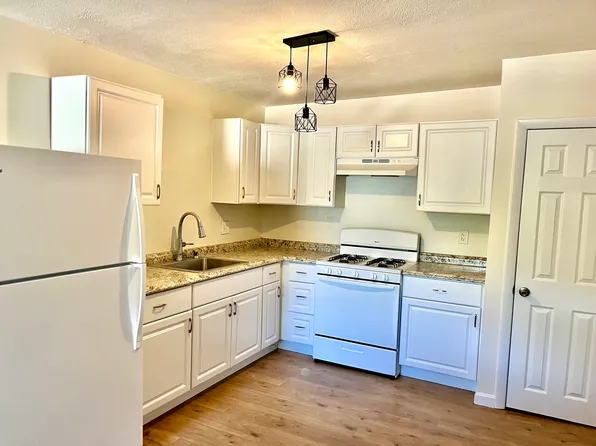 9 Doble St #11, Quincy, MA 02169