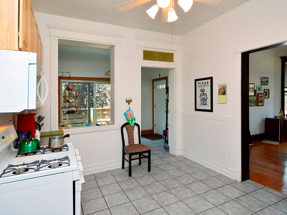 2nd image of 3024 N Racine Ave