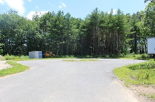 2nd image of 6 Ariana Ln