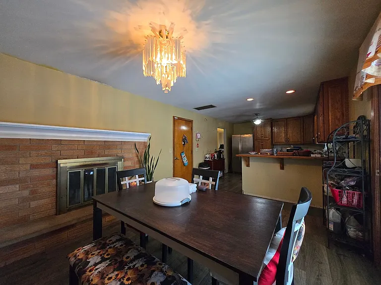 1070 Nagle Ct — Photo 6