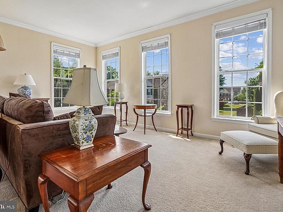 2nd image of 2160 Armitage Ct