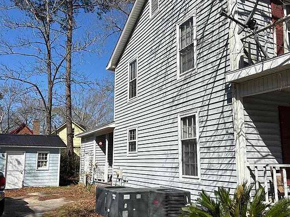 3rd image of 405 Edenderry Way