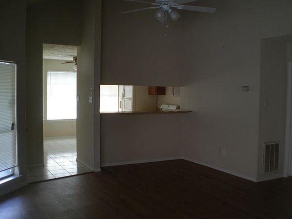 2nd image of 11115 Thunderhaven Dr