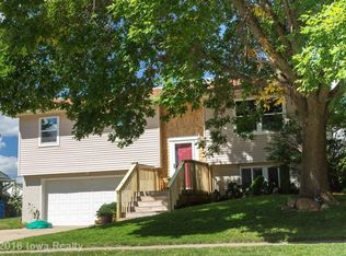 1208 E Girard Ave, Indianola, IA 50125