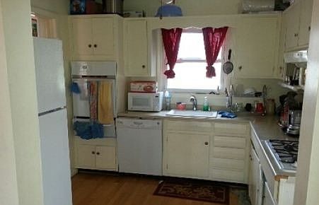 3rd image of 8313 Carnegie Dr