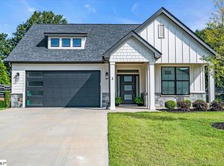 3 Cherry Blossom Rd, Simpsonville, SC 29680
