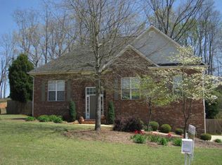 115 Rockwell Dr, Riverside, AL 35135