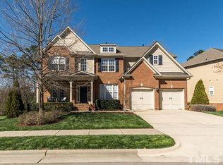 816 Huntsworth Pl, Cary, NC 27513
