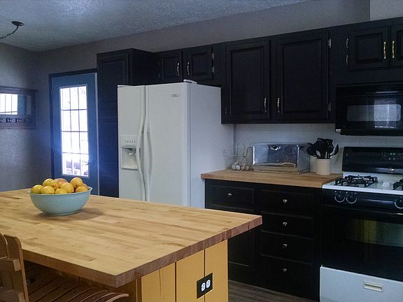 Newly Updated Kitchen