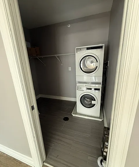 945 Kenmore Ave #203 — Photo 5