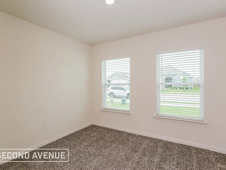 1325 Woodwinds Dr — Photo 17
