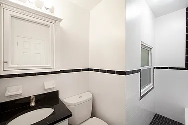 Rented by R New York