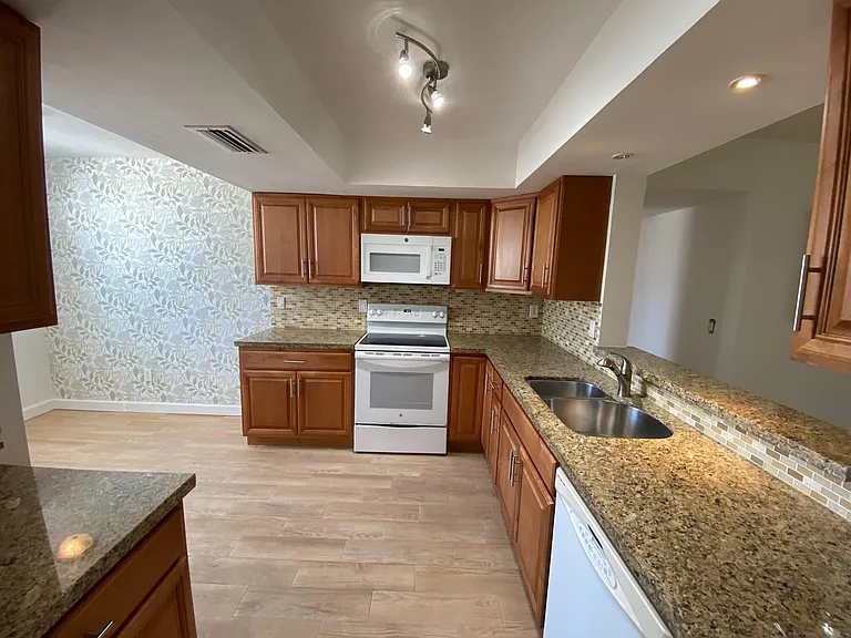 7310 NW 18th St #107 — Photo 9