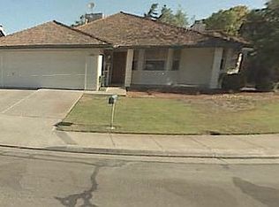 1072 Driftwood Ct, Hanford, CA