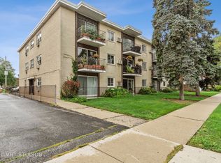 1285 E Washington St APT 2, Des Plaines, IL 60016
