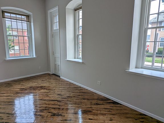 5th image of 300 Cherry St Unit 1-A