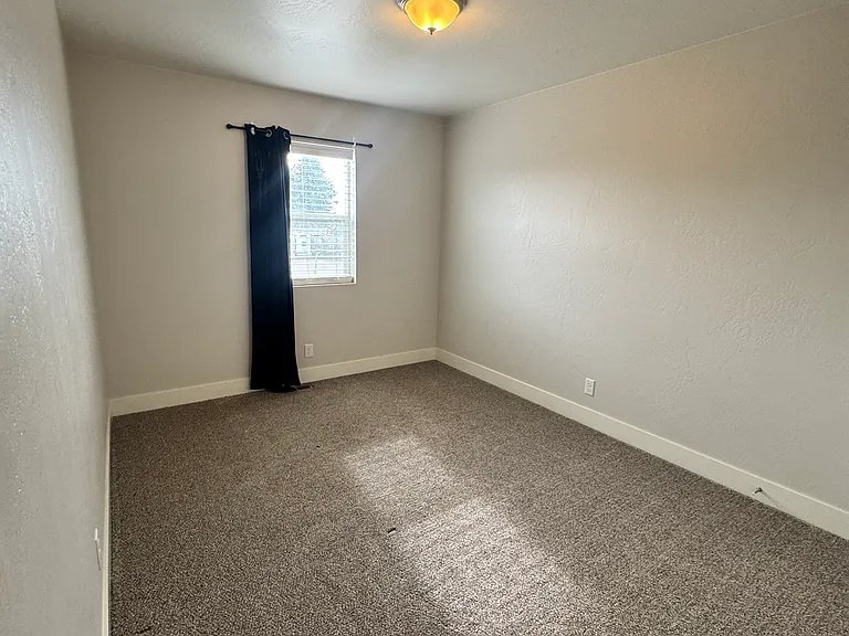 836 Almo Ave — Photo 20