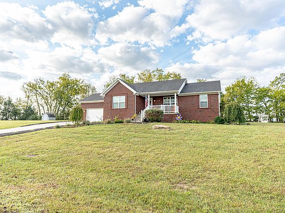 2nd image of 387 Lincoln Dr