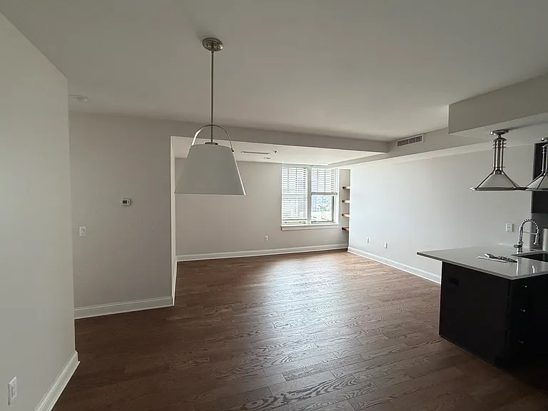 525 W Lafayette Blvd #16C — Photo 12