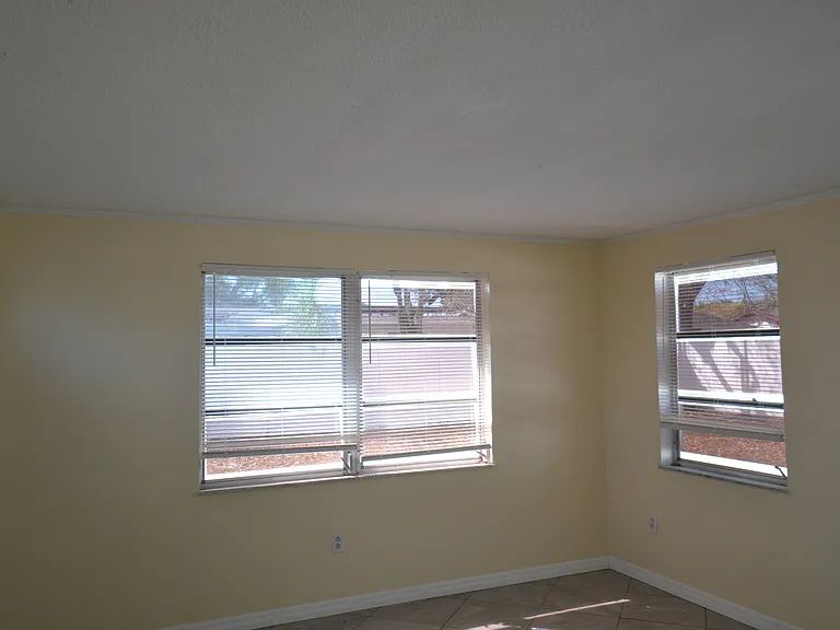 1351 Whitehall Ln — Photo 8