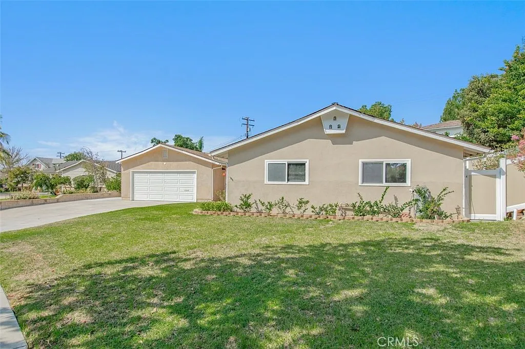 4 bed, 2944 sqft, $5,800 — Photo 3