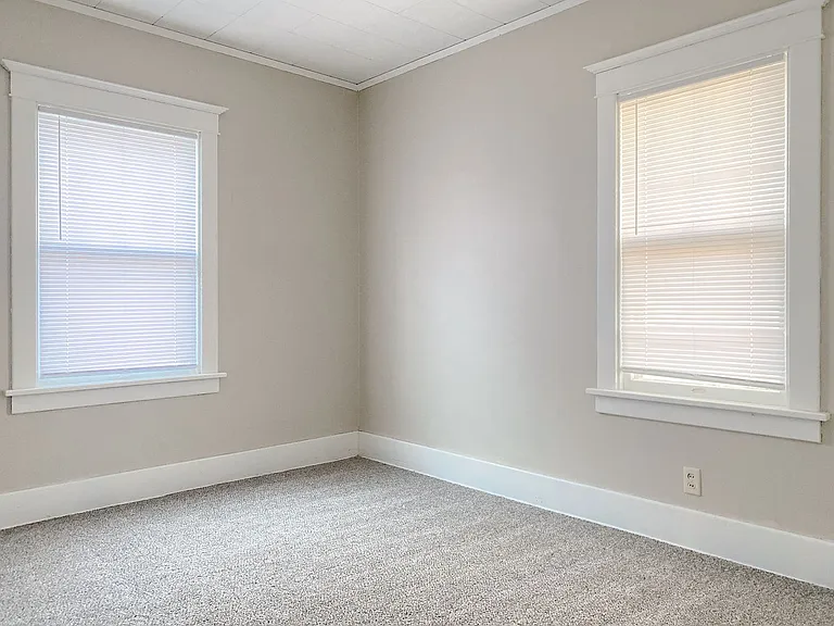 2436 Laurel Ave — Photo 20
