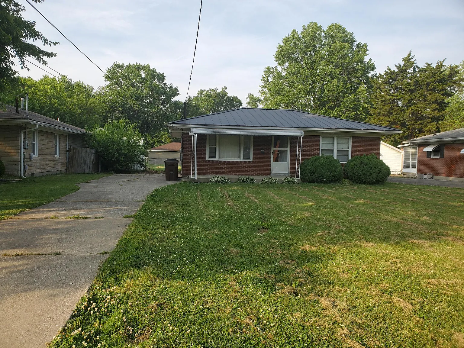 3225 New Lynnview Dr photo 1