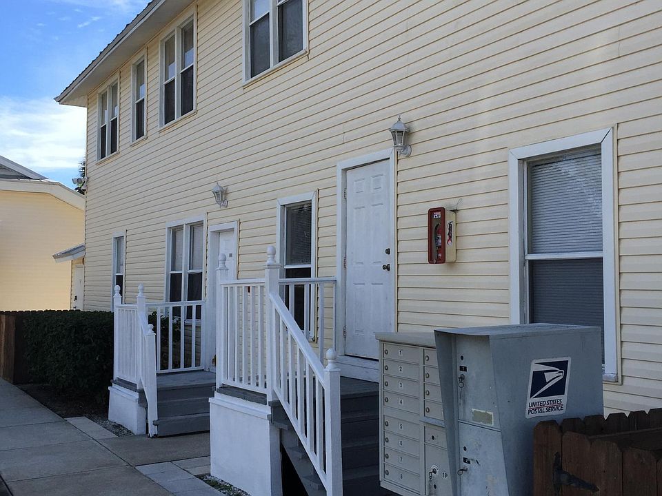 2nd image of 1846 14th Ave SW