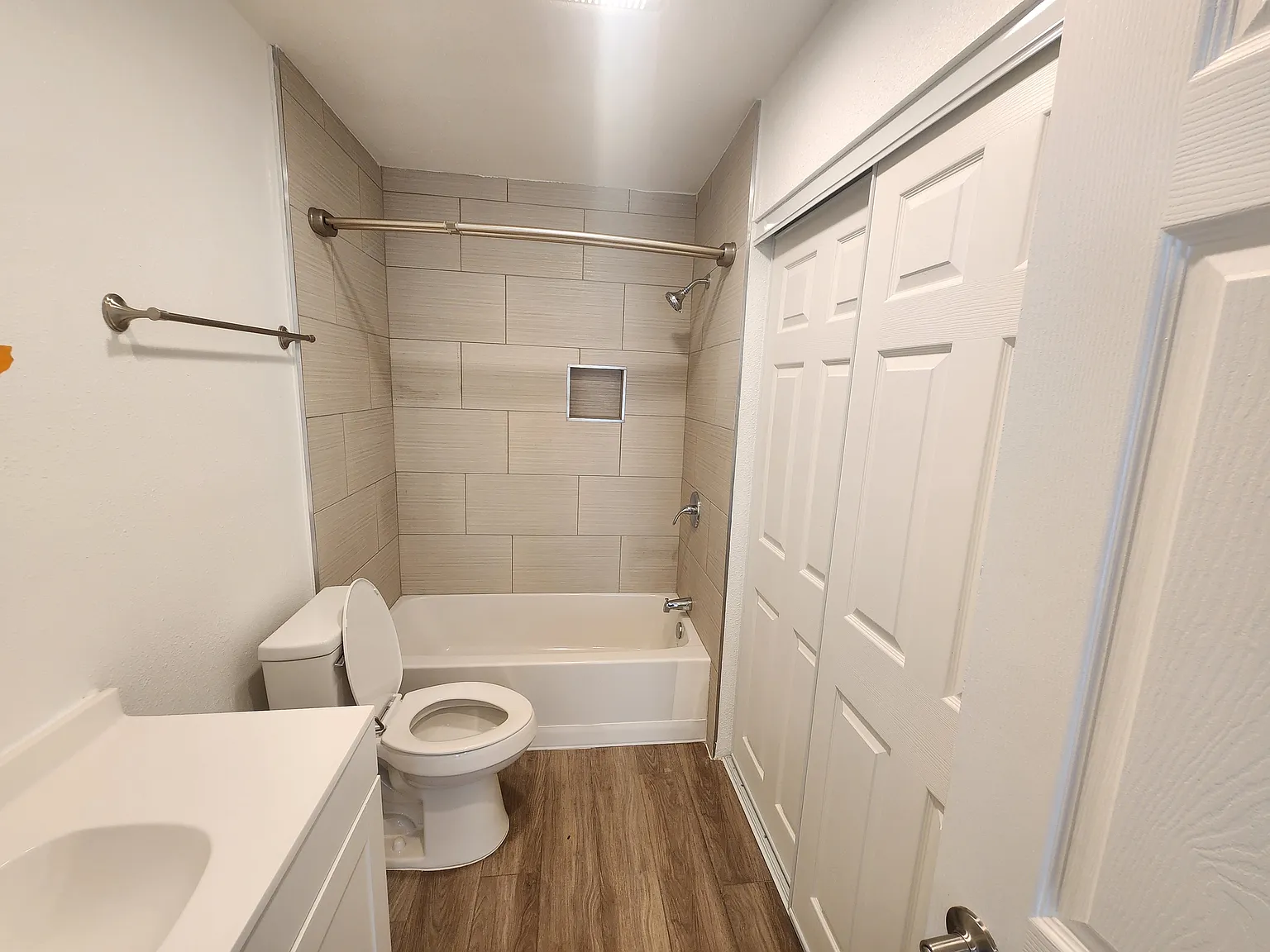 Studio, 400 sqft, $1,495 — Photo 4