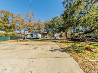 635 Teche Rd, Morgan City, LA 70380