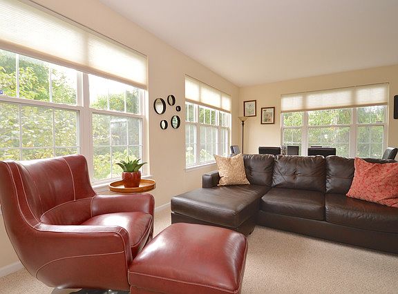 3rd image of 328 Bay Tree Cir #328