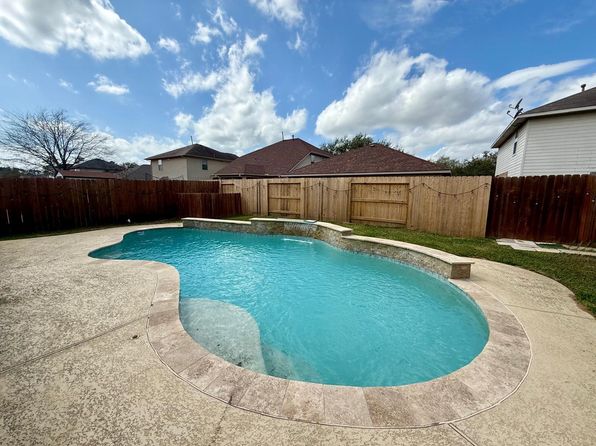 19011 Bressingham Dr