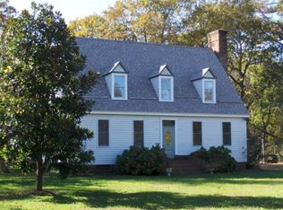 1022 Ocran Rd, White Stone, VA 22578